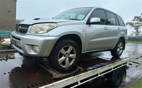 Smithfield wreckers toyota NEW MODEL WRECKERS WRECKING 2011 TOYOTA HILUX 4